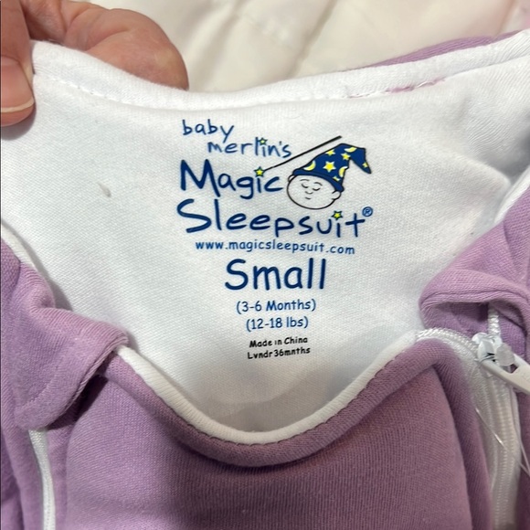 2 !! Merlin’s magic sleep suit 3-6 month purple pink - Picture 6 of 6